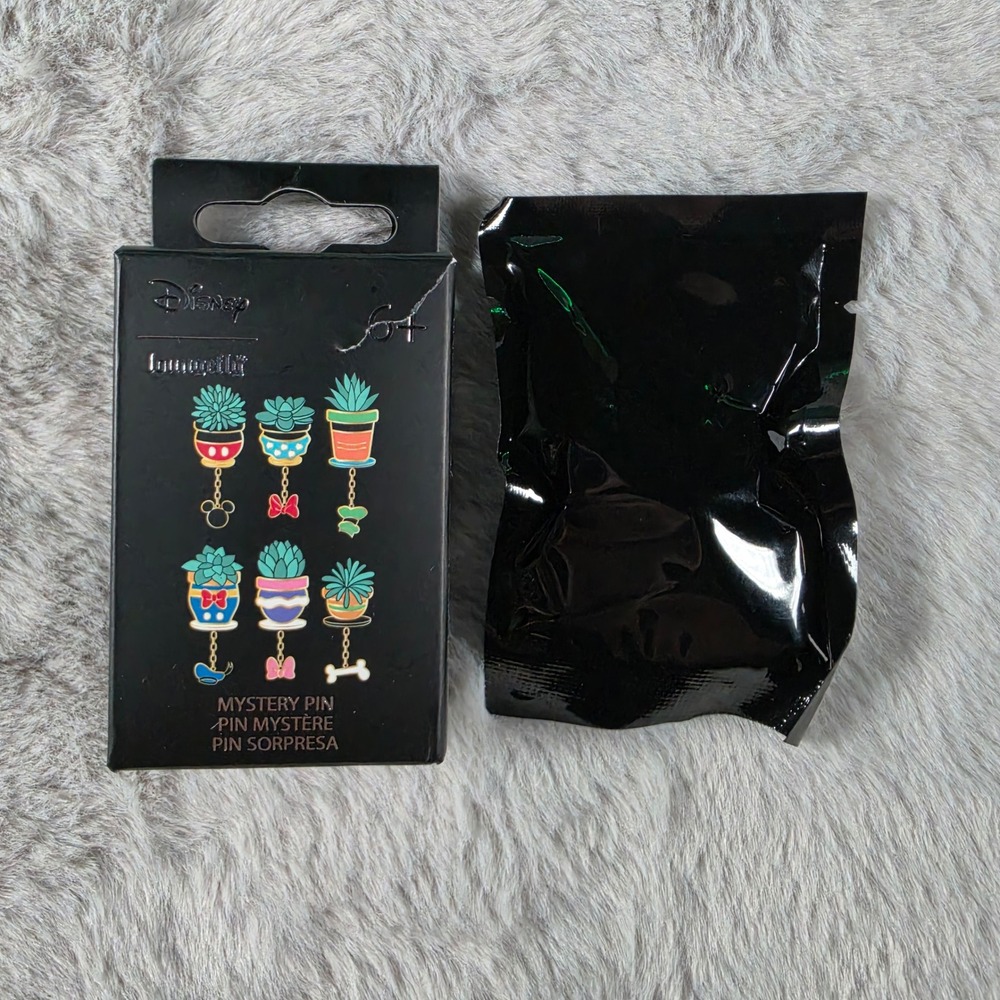 Disney Loungefly Mystery Pin Unisex OS Black Succulent Plant Blind Box Series